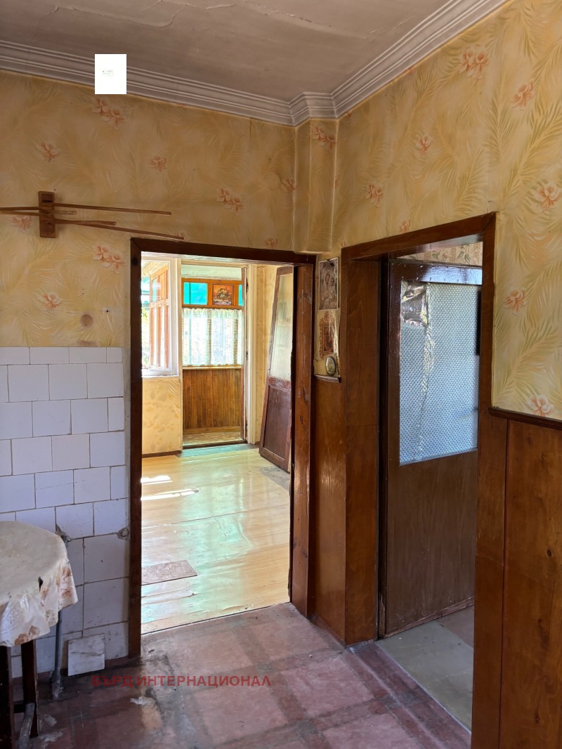 Продава КЪЩА, град Перник, Калкас • 110000 € / 215141.30 лв. • 25213080 1 — Holmes.bg Продава КЪЩА, град Перник, Калкас • 110000 € / 215141.30 лв. • 25213080 1