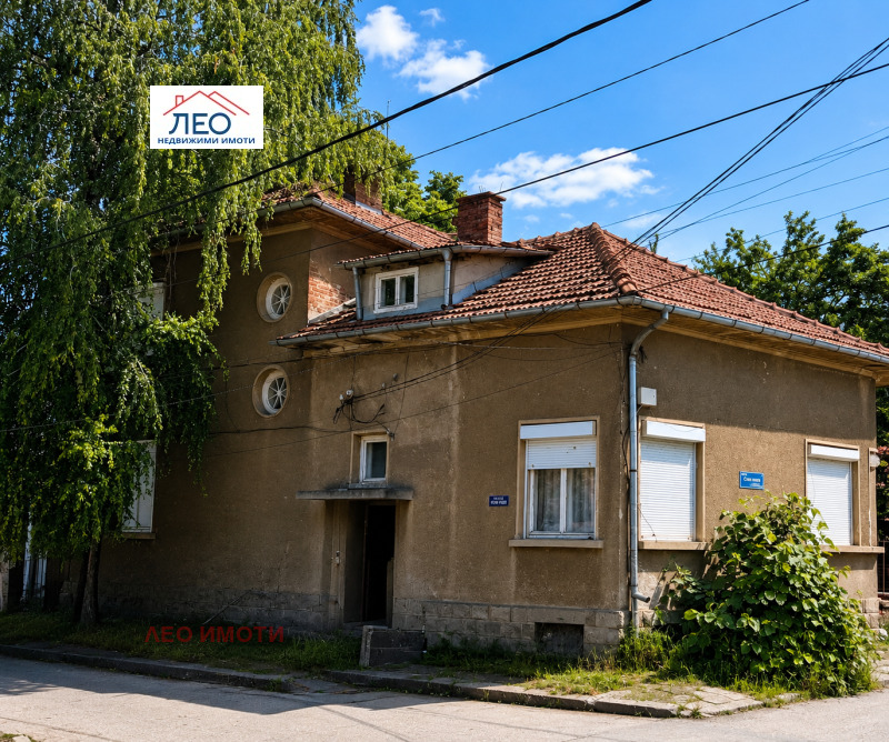 Продава ЕТАЖ ОТ КЪЩА, област Габрово, гр. Севлиево • 135000 € / 264037.05 лв. • 13598119 1 — Holmes.bg Продава ЕТАЖ ОТ КЪЩА, област Габрово, гр. Севлиево • 135000 € / 264037.05 лв. • 13598119 1
