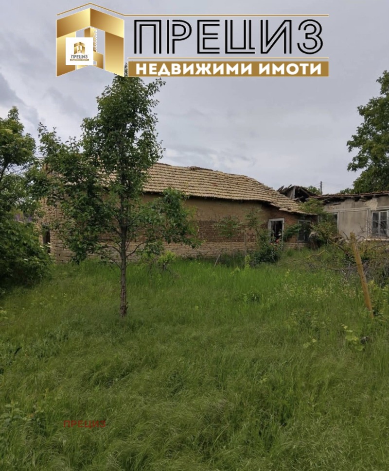 Продава КЪЩА, област Шумен, с. Върбак • 17000 € / 33249.11 лв. • 21108531 1 — Holmes.bg Продава КЪЩА, област Шумен, с. Върбак • 17000 € / 33249.11 лв. • 21108531 1