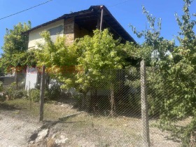 Продава Вила, град Шумен