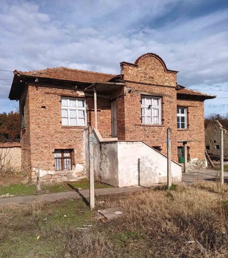 Продава  Къща, област Пловдив, с. Долна махала • 21 900 EUR • ID 99649899 — holmes.bg - [1] 