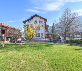 КЪЩА, 454 m2 - Holmes.bg КЪЩА, 454 m2