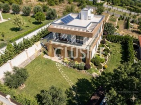 Обява Продава КЪЩА,град Варна, м-т Горна Трака