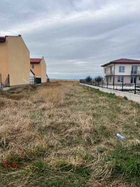 ПАРЦЕЛ, 700 m2 - Holmes.bg ПАРЦЕЛ, 700 m2