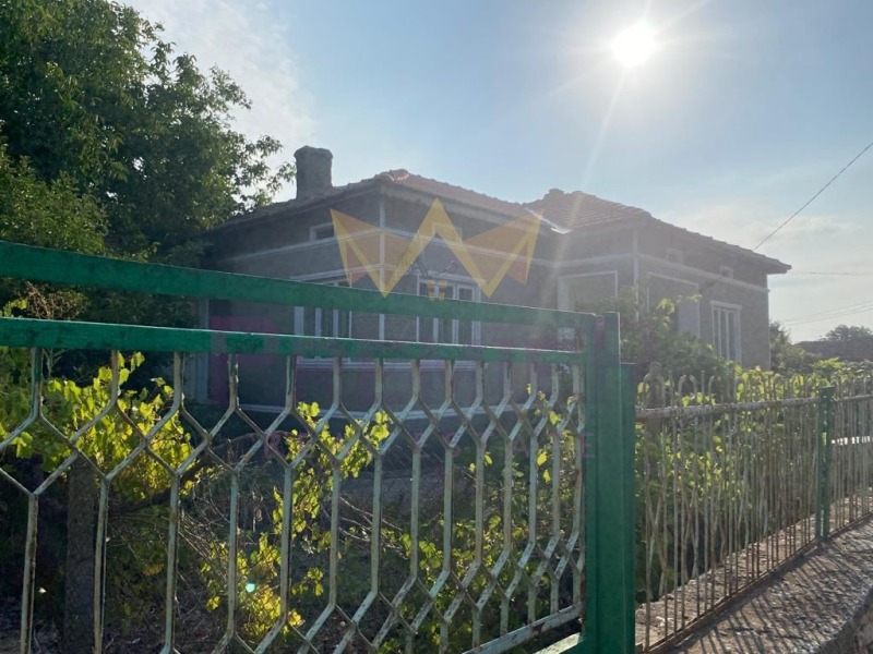 Продава КЪЩА, област Добрич, с. Соколово • 63000 € / 123217.29 лв. • 98546236 1 — Holmes.bg Продава КЪЩА, област Добрич, с. Соколово • 63000 € / 123217.29 лв. • 98546236 1