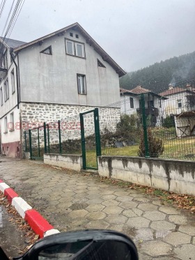 Обява Продава КЪЩА,с. Искрец, област София