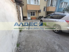 ГАРАЖ, ПАРКОМЯСТО, 40 m2 - Holmes.bg ГАРАЖ, ПАРКОМЯСТО, 40 m2