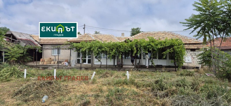 Продава КЪЩА, област Шумен, с. Тодор Икономово • 55000 € / 107570.65 лв. • 78035668 1 — Holmes.bg Продава КЪЩА, област Шумен, с. Тодор Икономово • 55000 € / 107570.65 лв. • 78035668 1