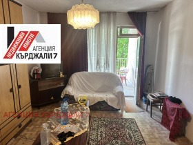 Продава 2-стаен, град Кърджали