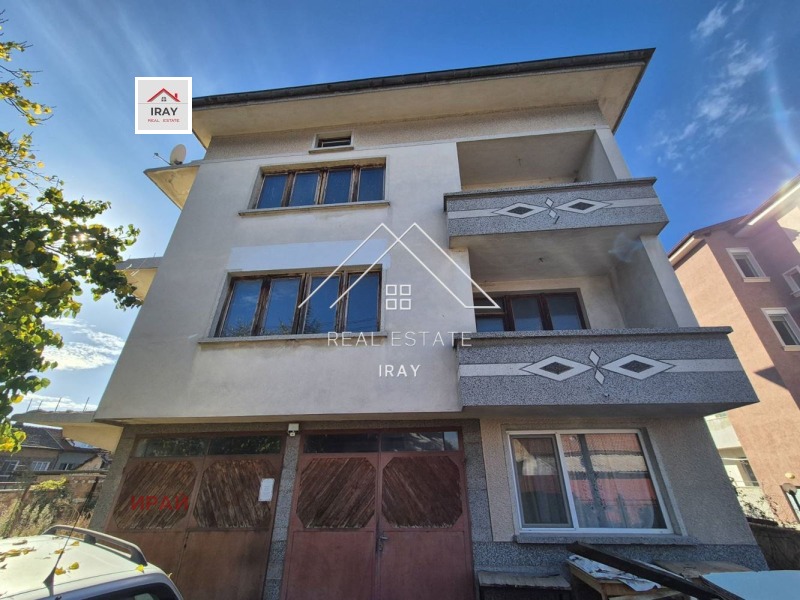 Продава КЪЩА, област Пловдив, с. Крумово • 264000 € / 516339.12 лв. • 37901465 1 — Holmes.bg Продава КЪЩА, област Пловдив, с. Крумово • 264000 € / 516339.12 лв. • 37901465 1