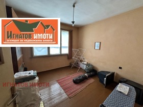 Продава етаж от къща град Пазарджик Център - [1] 