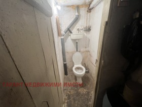 Продава ЕТАЖ ОТ КЪЩА | Imot.bg — малка снимка 6
