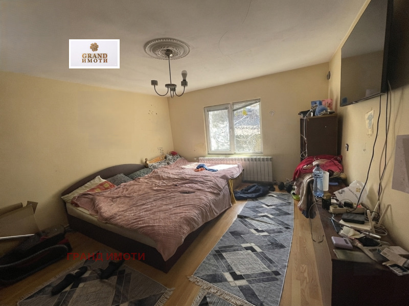 Продава КЪЩА, град Русе, Дружба 2 • 121990 € / 238591.70 лв. • 72254691 1 — Holmes.bg Продава КЪЩА, град Русе, Дружба 2 • 121990 € / 238591.70 лв. • 72254691 1