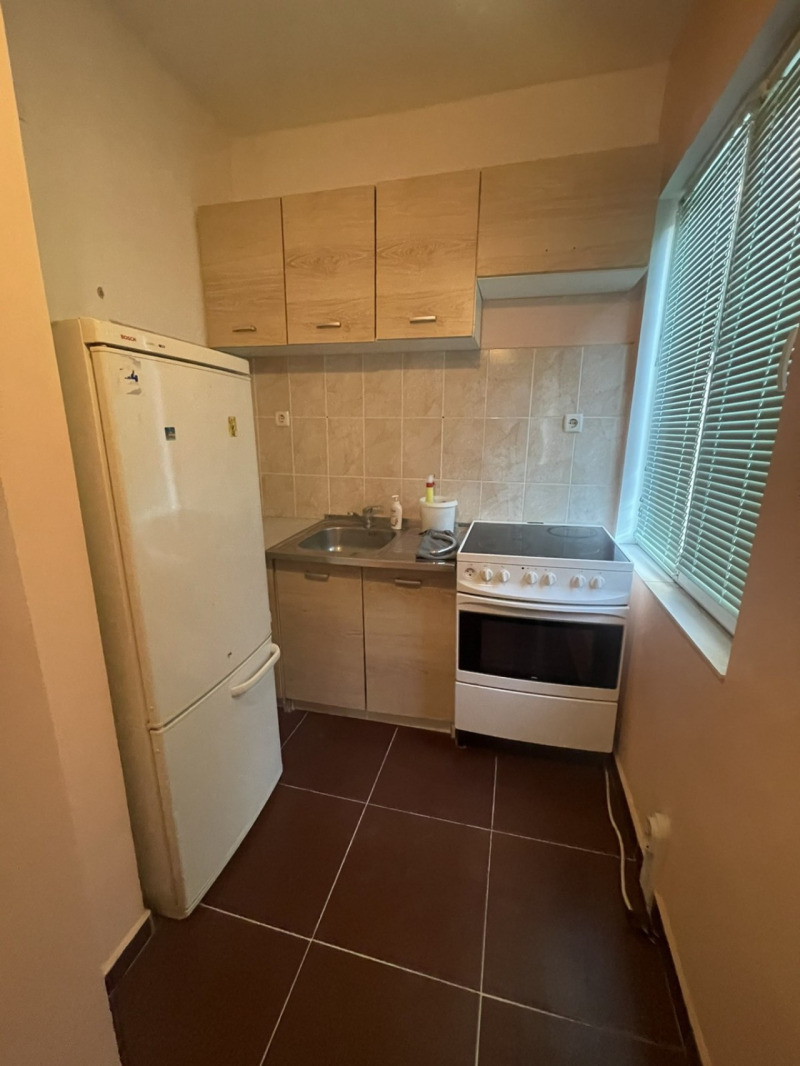 Продава 1-СТАЕН, град Пловдив, Тракия • 60000 € / 117349.80 лв. • 90640428 1 — Holmes.bg Продава 1-СТАЕН, град Пловдив, Тракия • 60000 € / 117349.80 лв. • 90640428 1