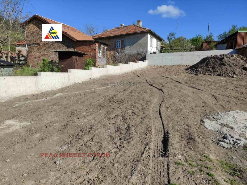 Продава ПАРЦЕЛ, област Перник, с. Бабица • 25000 € / 48895.75 лв. • 73392818 1 — Holmes.bg Продава ПАРЦЕЛ, област Перник, с. Бабица • 25000 € / 48895.75 лв. • 73392818 1