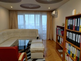 3-СТАЕН, 76 m2 - Holmes.bg 3-СТАЕН, 76 m2