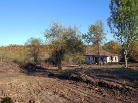 Обява Продава КЪЩА,гр. Елена, област Велико Търново