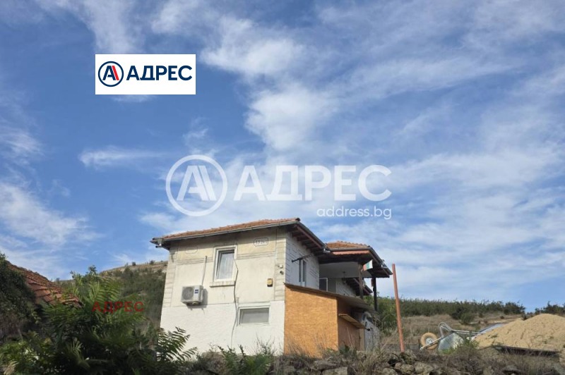 Продава КЪЩА, област Варна, с. Падина • 103000 € • 64922521 1 — Holmes.bg Продава КЪЩА, област Варна, с. Падина • 103000 € • 64922521 1