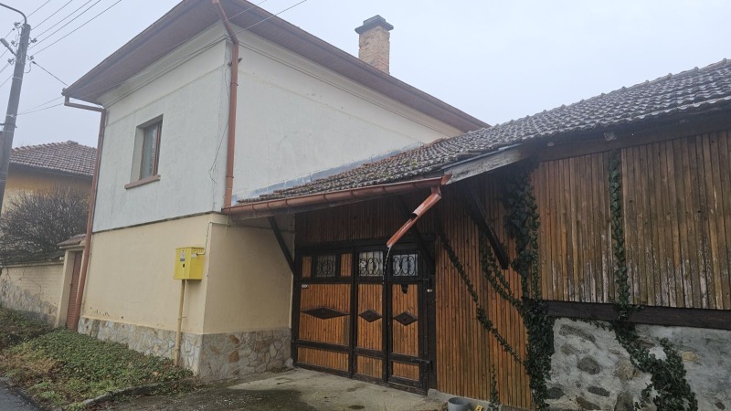 Продава КЪЩА, област София, с. Трудовец • 105000 € / 205362.15 лв. • 83471715 1 — Holmes.bg Продава КЪЩА, област София, с. Трудовец • 105000 € / 205362.15 лв. • 83471715 1