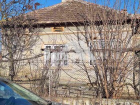 Продажба на имоти в с. Дропла, област Добрич - изображение 7 