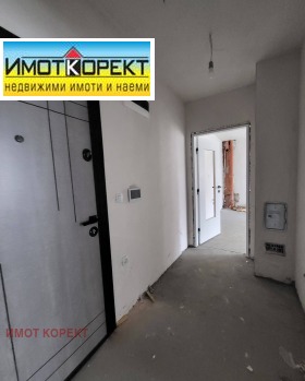 Обява Продава 3-СТАЕН,град Пазарджик, Устрем