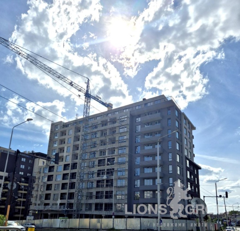 Продава 3-СТАЕН, град Варна, Възраждане 1 • 190000 € / 371607.70 лв. • 62633120 1 — Holmes.bg Продава 3-СТАЕН, град Варна, Възраждане 1 • 190000 € / 371607.70 лв. • 62633120 1