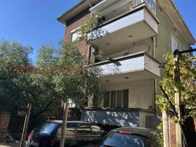 Продава Етаж от къща, град Пловдив
