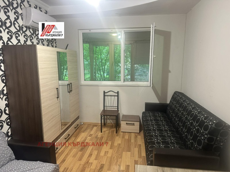 Продава 2-СТАЕН, град Кърджали, Център • 105000 € / 205362.15 лв. • 36082233 1 — Holmes.bg Продава 2-СТАЕН, град Кърджали, Център • 105000 € / 205362.15 лв. • 36082233 1