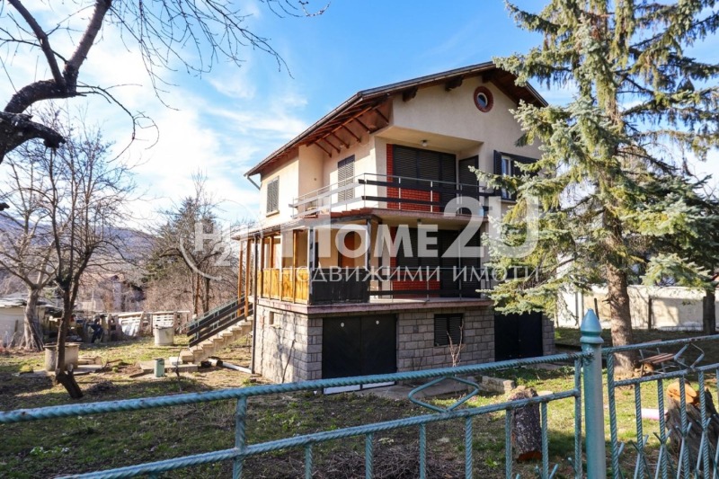 Продава КЪЩА, град София, в.з.Люлин • 320000 € / 625865.60 лв. • 59745703 1 — Holmes.bg Продава КЪЩА, град София, в.з.Люлин • 320000 € / 625865.60 лв. • 59745703 1