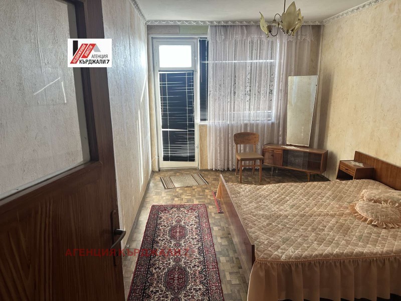 Продава МНОГОСТАЕН, град Кърджали, Байкал • 87000 € / 170157.21 лв. • 16129312 1 — Holmes.bg Продава МНОГОСТАЕН, град Кърджали, Байкал • 87000 € / 170157.21 лв. • 16129312 1