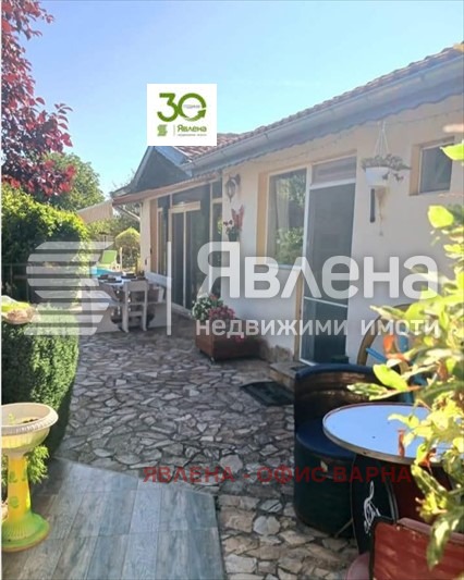 Продава КЪЩА, област Добрич, с. Соколово • 198000 € / 387254.34 лв. • 38792009 1 — Holmes.bg Продава КЪЩА, област Добрич, с. Соколово • 198000 € / 387254.34 лв. • 38792009 1