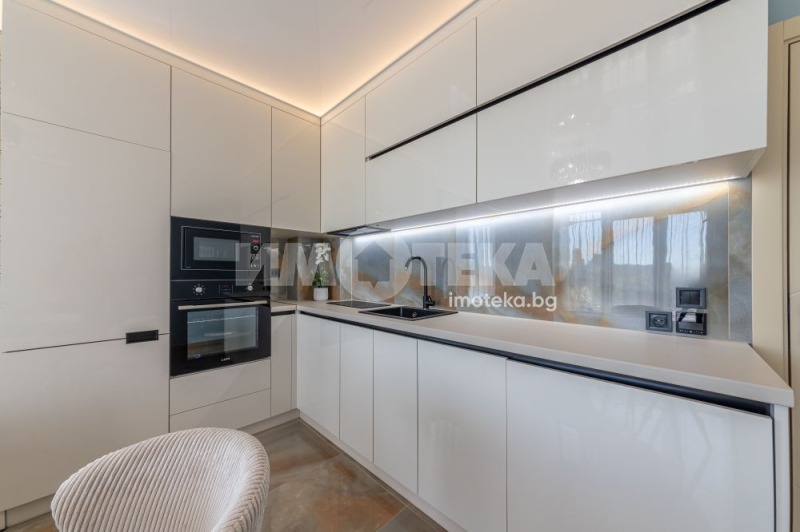 Продава 2-СТАЕН, град Варна, Бриз • 204990 € / 400925.59 лв. • 61590927 1 — Holmes.bg Продава 2-СТАЕН, град Варна, Бриз • 204990 € / 400925.59 лв. • 61590927 1