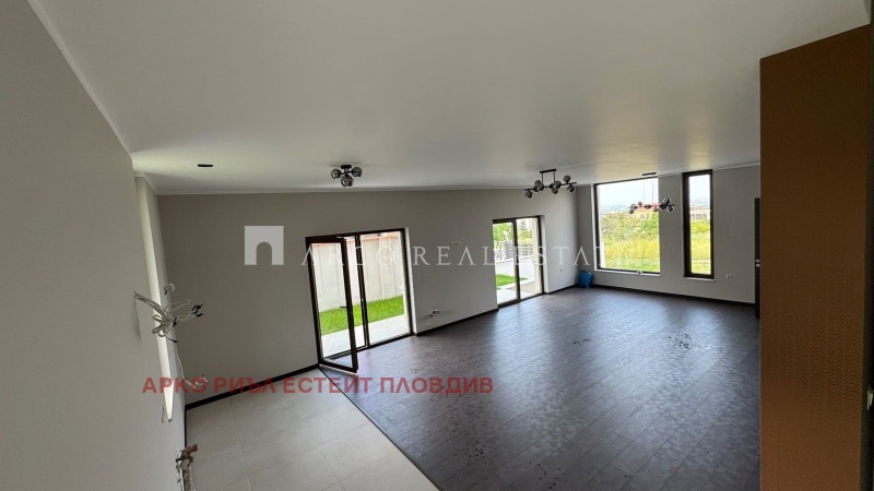 Продава КЪЩА, област Пловдив, с. Белащица • 489990 € / 958337.14 лв. • 95048495 1 — Holmes.bg Продава КЪЩА, област Пловдив, с. Белащица • 489990 € / 958337.14 лв. • 95048495 1