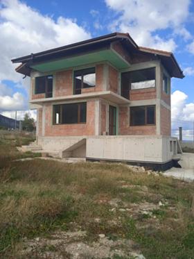 Продажба на имоти в с. Челопек, област Враца - изображение 5 