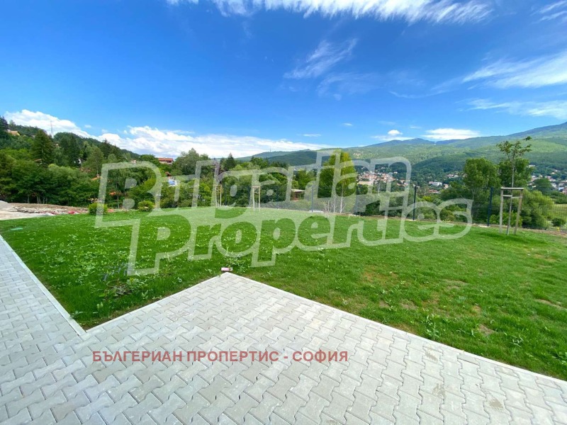 Продава КЪЩА, град София, с. Владая • 515000 € / 1007252.45 лв. • 36016059 1 — Holmes.bg Продава КЪЩА, град София, с. Владая • 515000 € / 1007252.45 лв. • 36016059 1