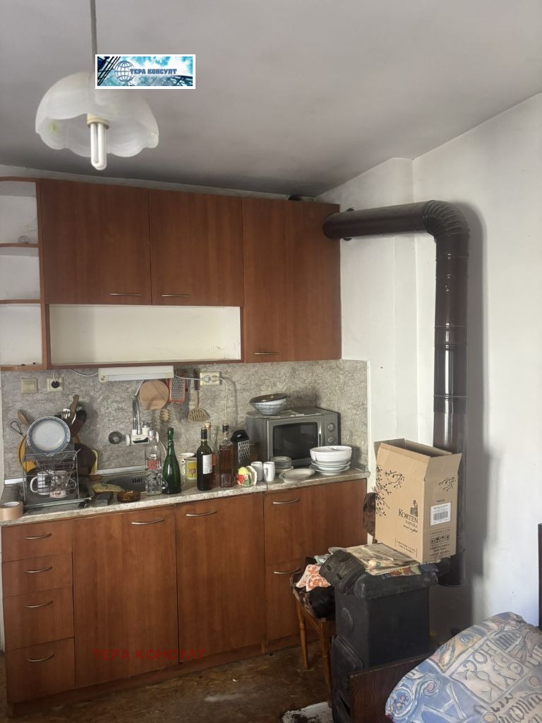 Продава ЕТАЖ ОТ КЪЩА, град Плевен, Широк център • 100000 € / 195583.00 лв. • 71204782 1 — Holmes.bg Продава ЕТАЖ ОТ КЪЩА, град Плевен, Широк център • 100000 € / 195583.00 лв. • 71204782 1