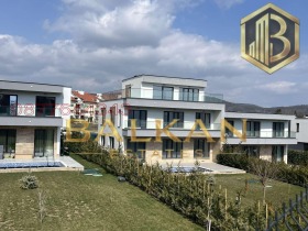 Обява Продава КЪЩА,град Варна, м-т Горна Трака