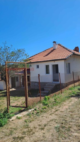 Обява Продава КЪЩА,с. Върбница, област София