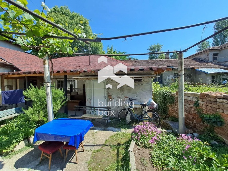 Продава КЪЩА, град Пловдив, Въстанически • 82000 € / 160378.06 лв. • 54937110 1 — Holmes.bg Продава КЪЩА, град Пловдив, Въстанически • 82000 € / 160378.06 лв. • 54937110 1