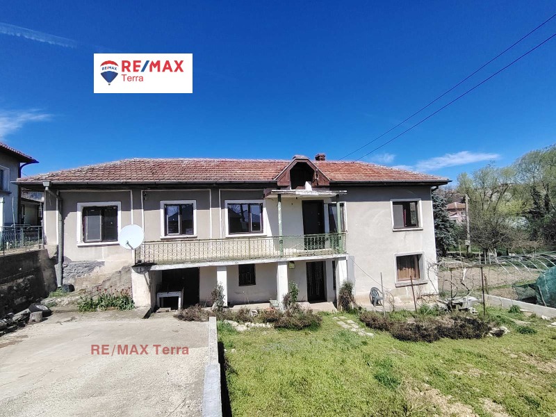 Продава КЪЩА, област Плевен, с. Гривица • 95000 € / 185803.85 лв. • 92979811 1 — Holmes.bg Продава КЪЩА, област Плевен, с. Гривица • 95000 € / 185803.85 лв. • 92979811 1