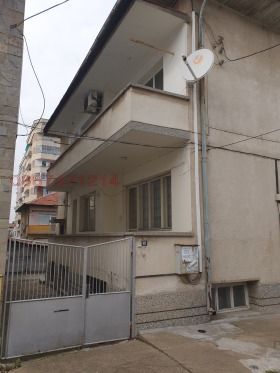 ЕТАЖ ОТ КЪЩА, 240 m2 - Holmes.bg ЕТАЖ ОТ КЪЩА, 240 m2