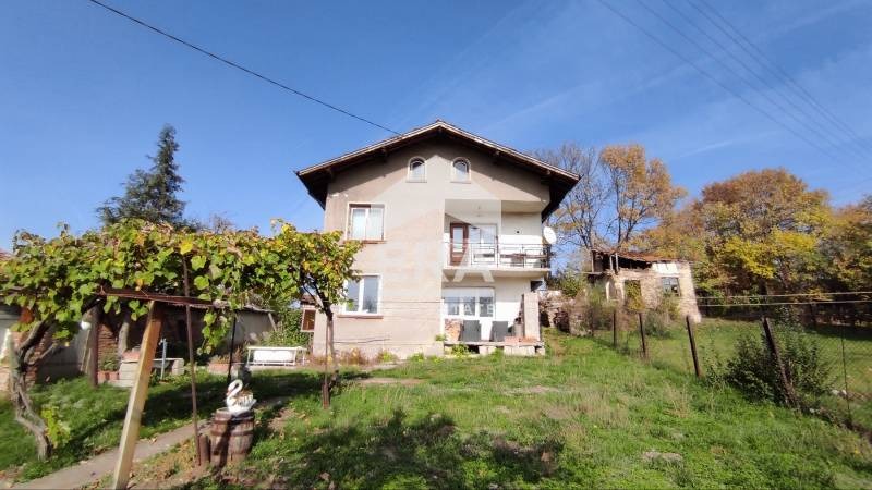 Продава КЪЩА, област Перник, с. Дивотино • 86900 € / 169961.63 лв. • 19756372 1 — Holmes.bg Продава КЪЩА, област Перник, с. Дивотино • 86900 € / 169961.63 лв. • 19756372 1