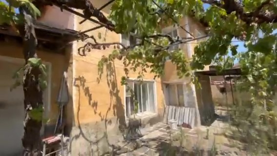 Продава КЪЩА, област Пловдив, с. Иван Вазово • 70000 лв. / 35790.43 € • 45945993 1 — Holmes.bg Продава КЪЩА, област Пловдив, с. Иван Вазово • 70000 лв. / 35790.43 € • 45945993 1