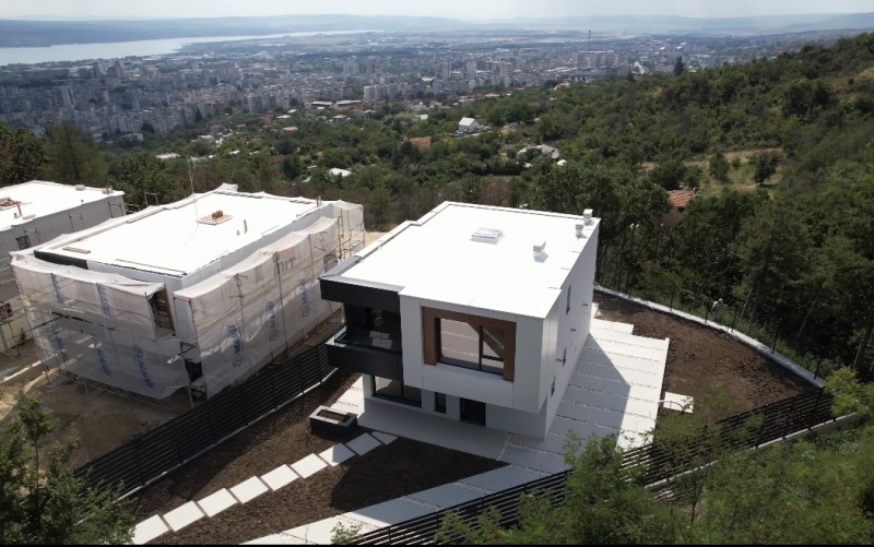 Продава КЪЩА, град Варна, м-т Пчелина • 448800 € / 877776.50 лв. • 67291988 1 — Holmes.bg Продава КЪЩА, град Варна, м-т Пчелина • 448800 € / 877776.50 лв. • 67291988 1