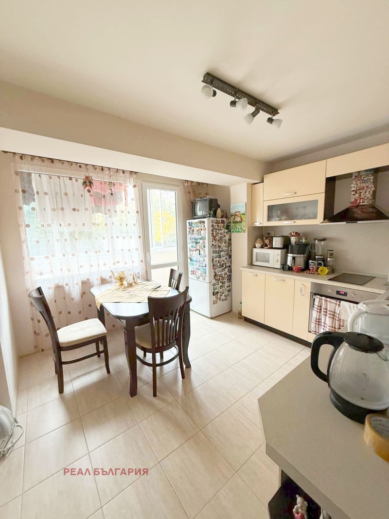 Продава 2-СТАЕН, град Русе, Чародейка - Юг • 98000 € / 191671.34 лв. • 47551996 1 — Holmes.bg Продава 2-СТАЕН, град Русе, Чародейка - Юг • 98000 € / 191671.34 лв. • 47551996 1