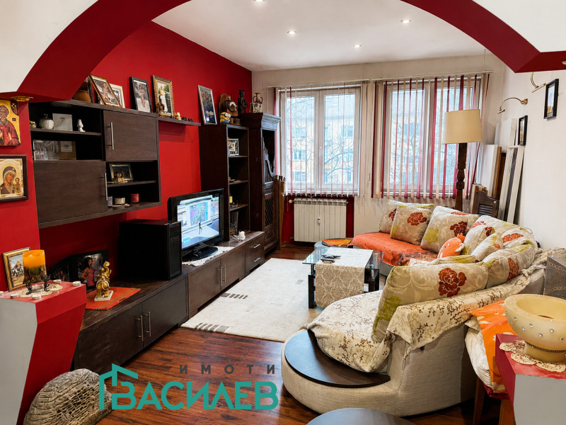 Продава 3-СТАЕН, град Перник, Изток • 165000 € / 322711.95 лв. • 81470912 1 — Holmes.bg Продава 3-СТАЕН, град Перник, Изток • 165000 € / 322711.95 лв. • 81470912 1