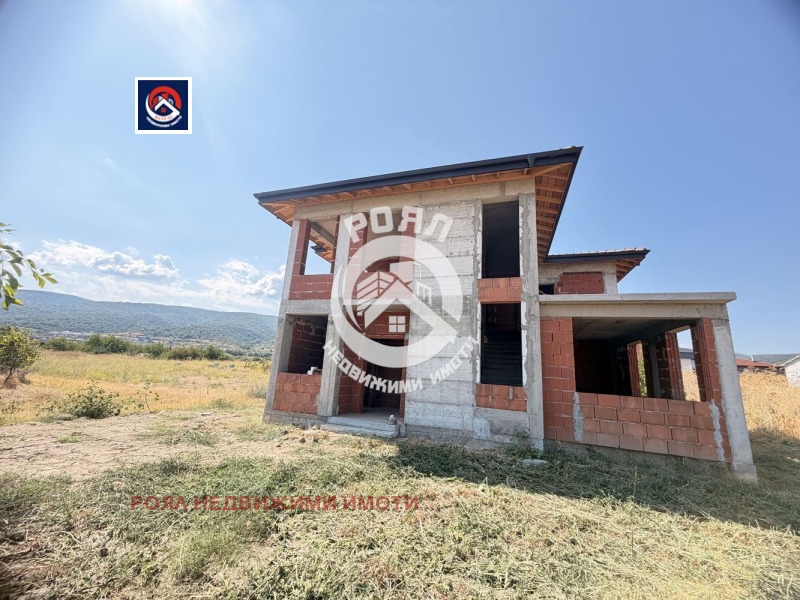 Продава КЪЩА, област Пловдив, с. Първенец • 185000 € • 80882417 1 — Holmes.bg Продава КЪЩА, област Пловдив, с. Първенец • 185000 € • 80882417 1