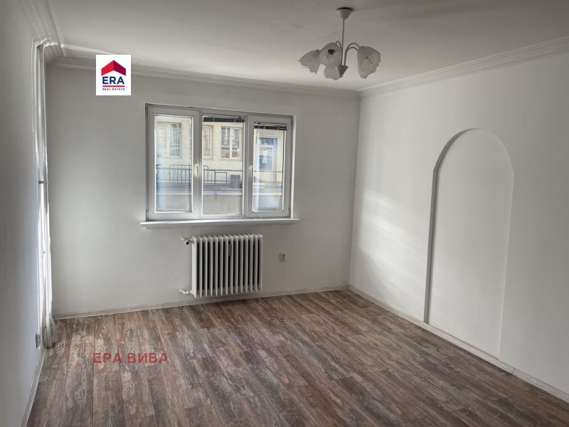 Продава 3-СТАЕН, град София, Център • 329900 € / 645228.32 лв. • 54960526 1 — Holmes.bg Продава 3-СТАЕН, град София, Център • 329900 € / 645228.32 лв. • 54960526 1
