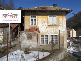 Продажба на имоти в Етъра, град Габрово - изображение 5 