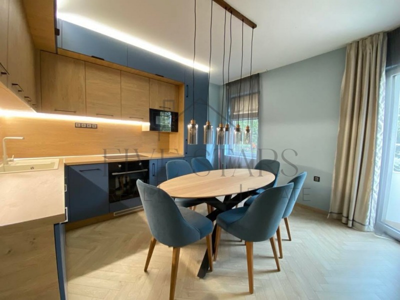 Продава 4-СТАЕН, град Варна, Център • 288500 € / 564256.95 лв. • 28933116 1 — Holmes.bg Продава 4-СТАЕН, град Варна, Център • 288500 € / 564256.95 лв. • 28933116 1